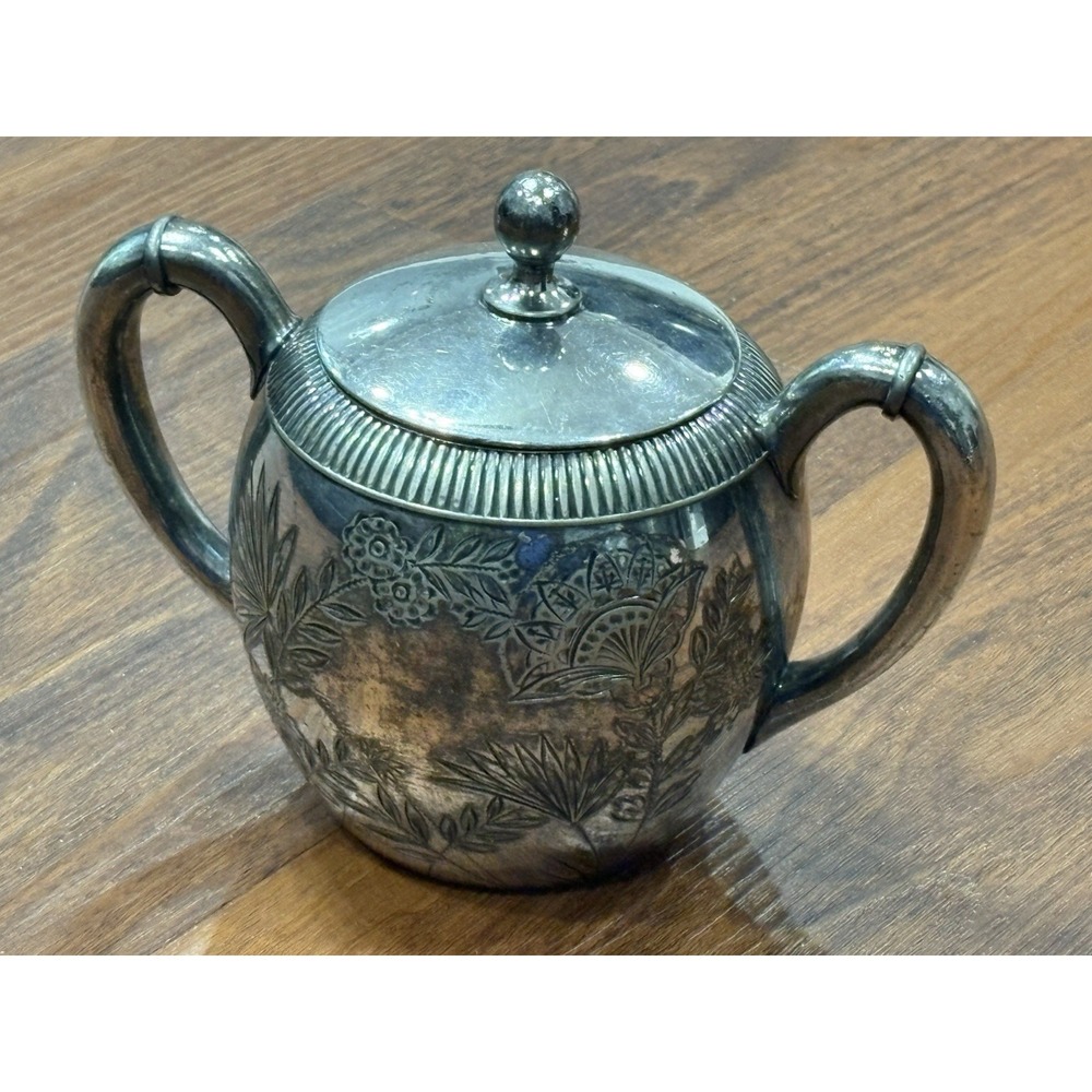 Antique Meriden Britannia Company Silver Plated Sugar Pot Quadruple Plate 1944